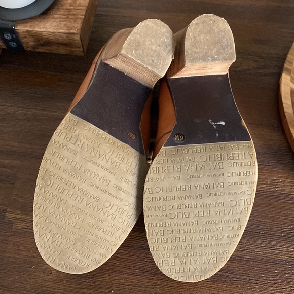 Tan Block Heel Oxford Bootie - Picture 3 of 10